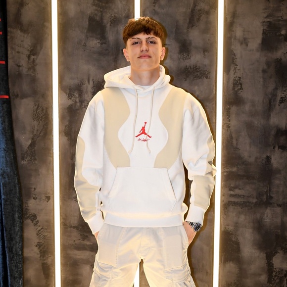 OFF-WHITE x Jordan Hoodie